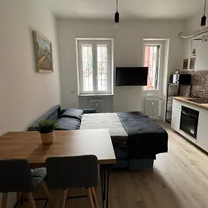 https://blue-guest-house.it-lombardy.com
